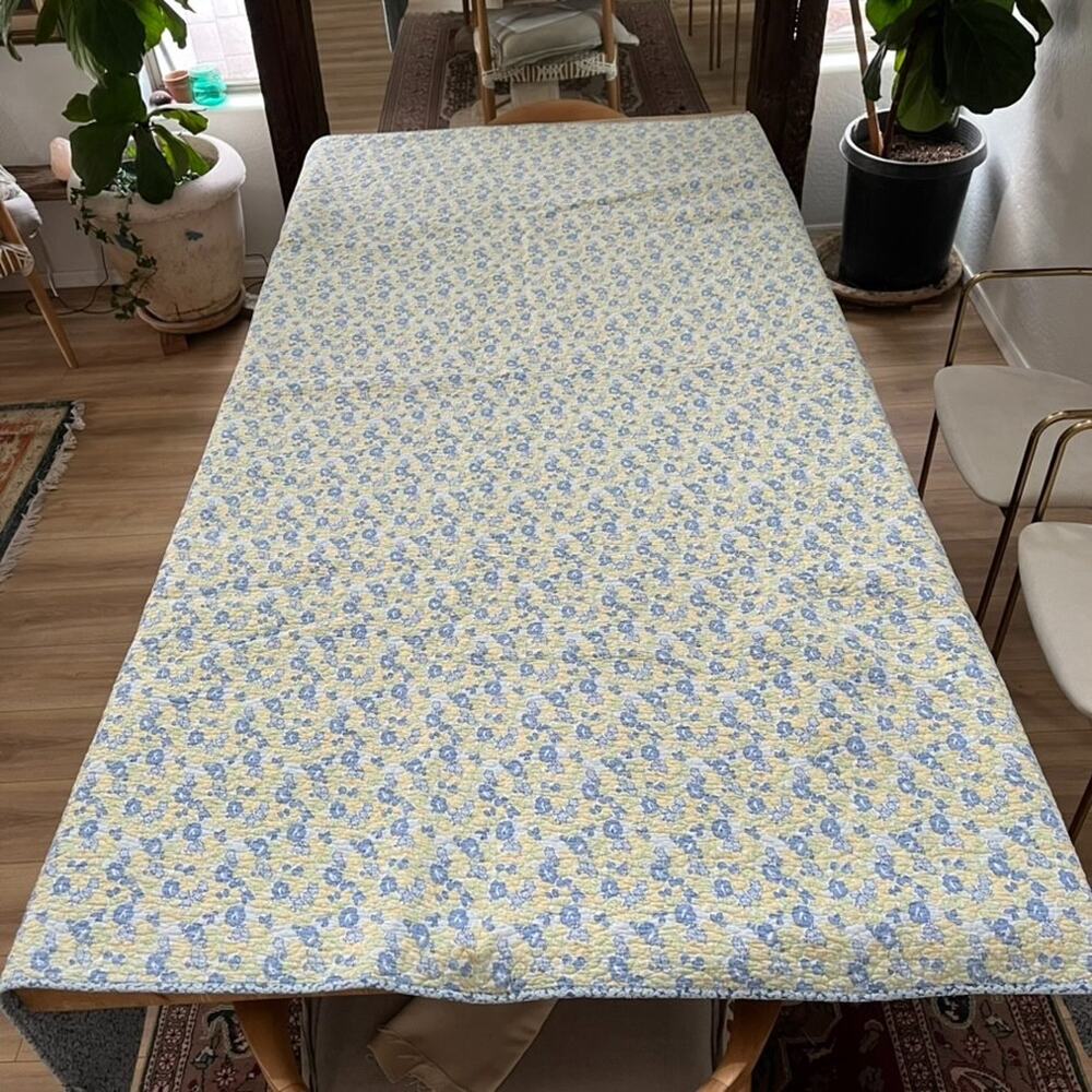 VTG Light Yellow Floral Quilted Cotton Bedspread Coverlet 83 x 64 French Country